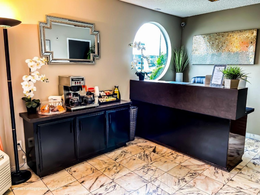 Vantage Point Inn - Woodland Hills Main image